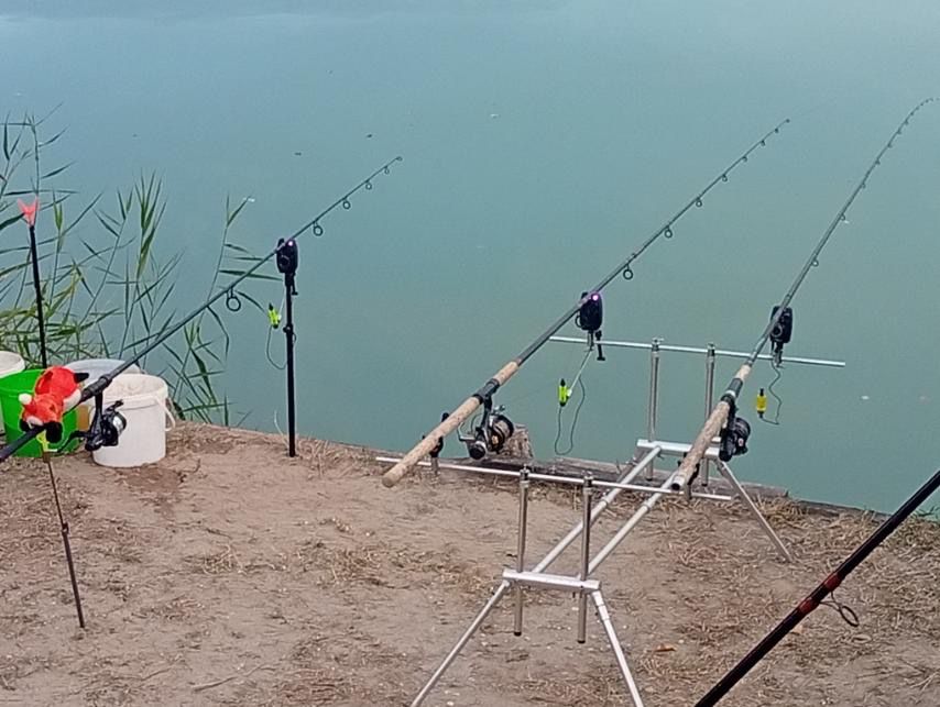 Szép pontyokat és rekordkárászt fogott a hideg vízben a kis Roli a Carp Centrum taván 13 farkas roli 5