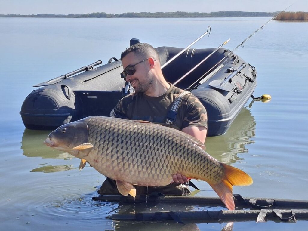 Húsvéti meglepetésként 20+os ponty érkezett a Tisza-tavon! 3 ponty 2