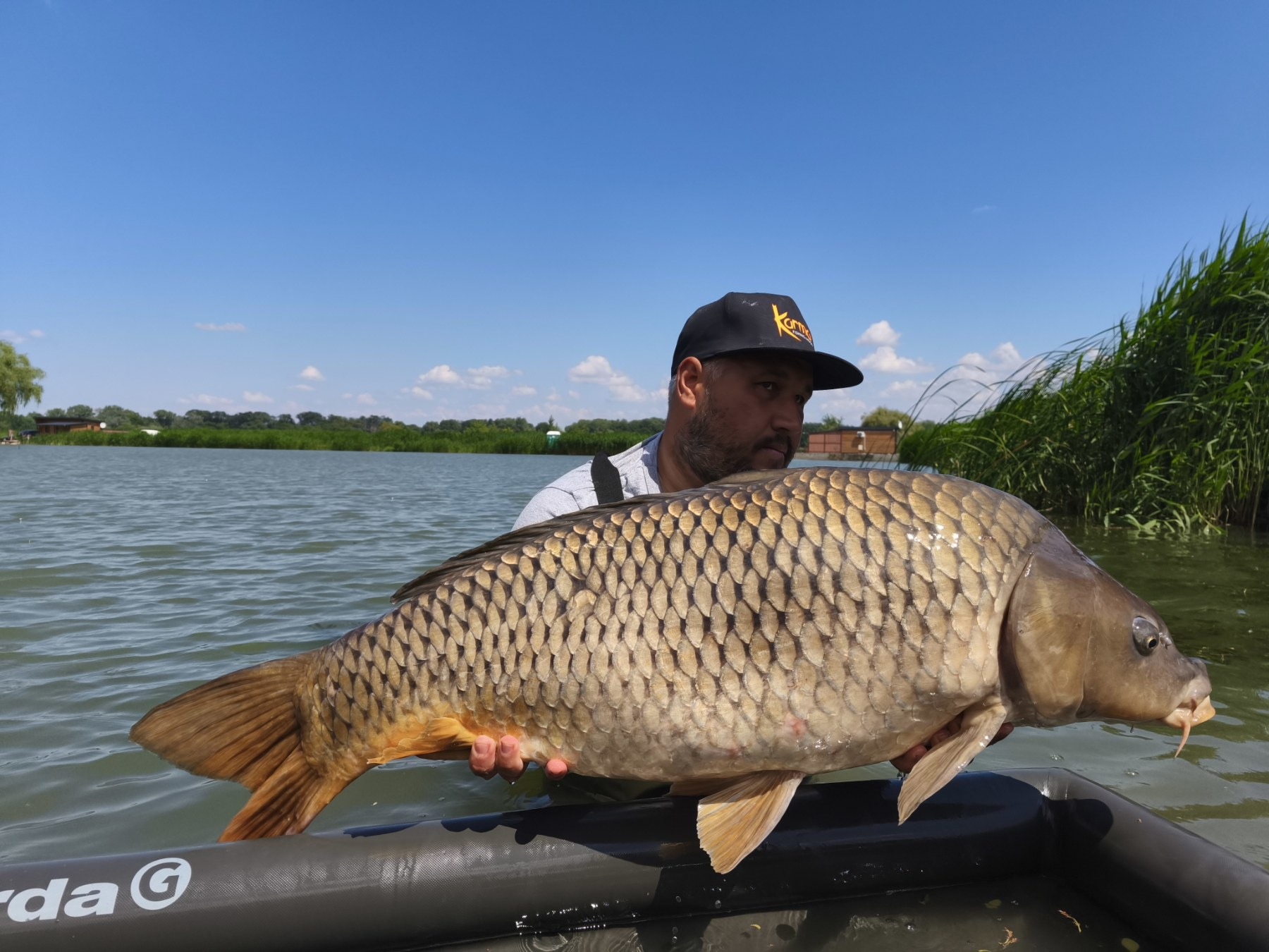Micsoda túra! A 20+os pontyok tömkelegét egy 30 kg feletti matuzsálem koronázta meg a Tokaji Kovácstón! 20 Toth Sandor Karma Bait 2