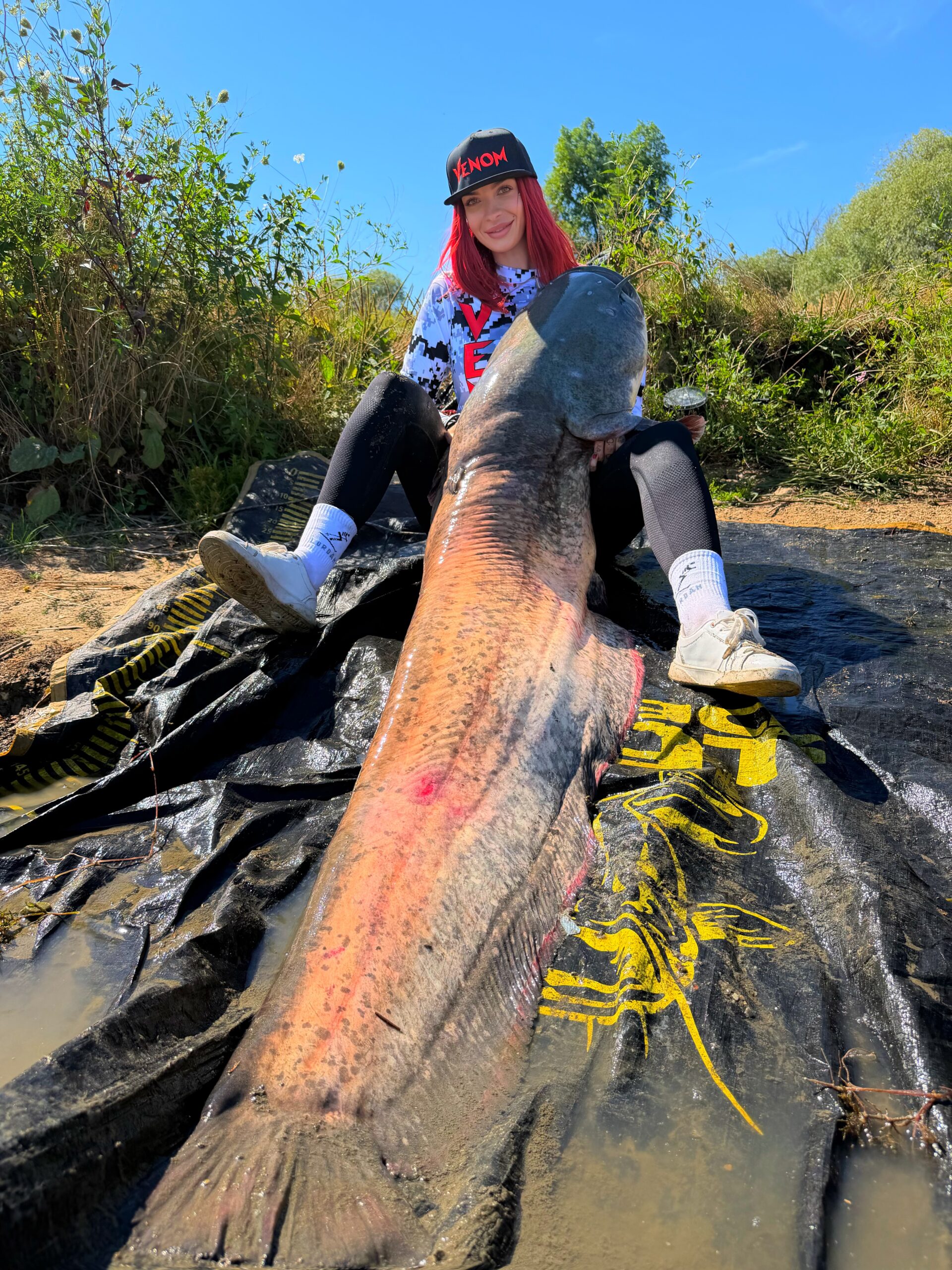A harcsás csaj rekordja, avagy hogyan küzdött meg Bianka Magyarország legnagyobb, hölgy horgász által kifogott harcsájával! 12 HARCSAS CSAJ NOI HARCSAREKORD6 scaled