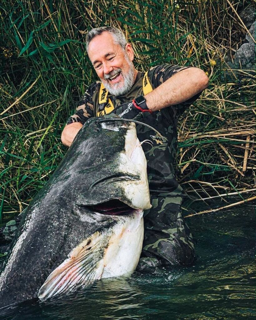 Egy életre szóló fogás a The Legend Lake-en: 250 cm feletti óriás akadt horogra! 3 834903233 3026831094315445 8767349141049940831 n